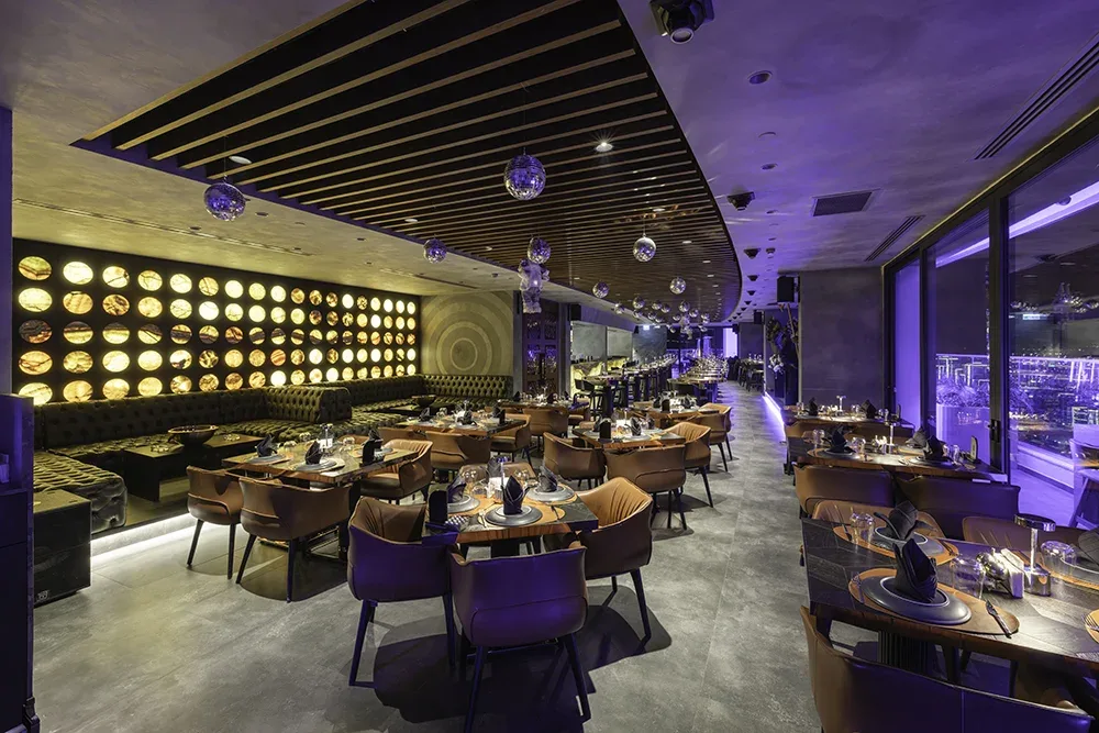 Skyline Lounge & Bar