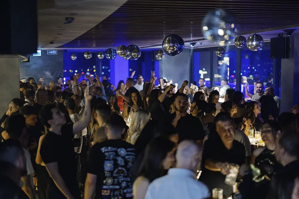 Skyline Lounge & Bar